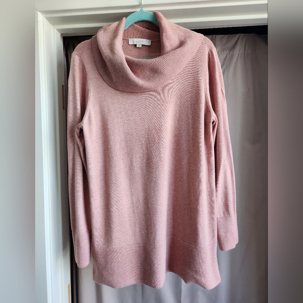 Women's Pink Sweater